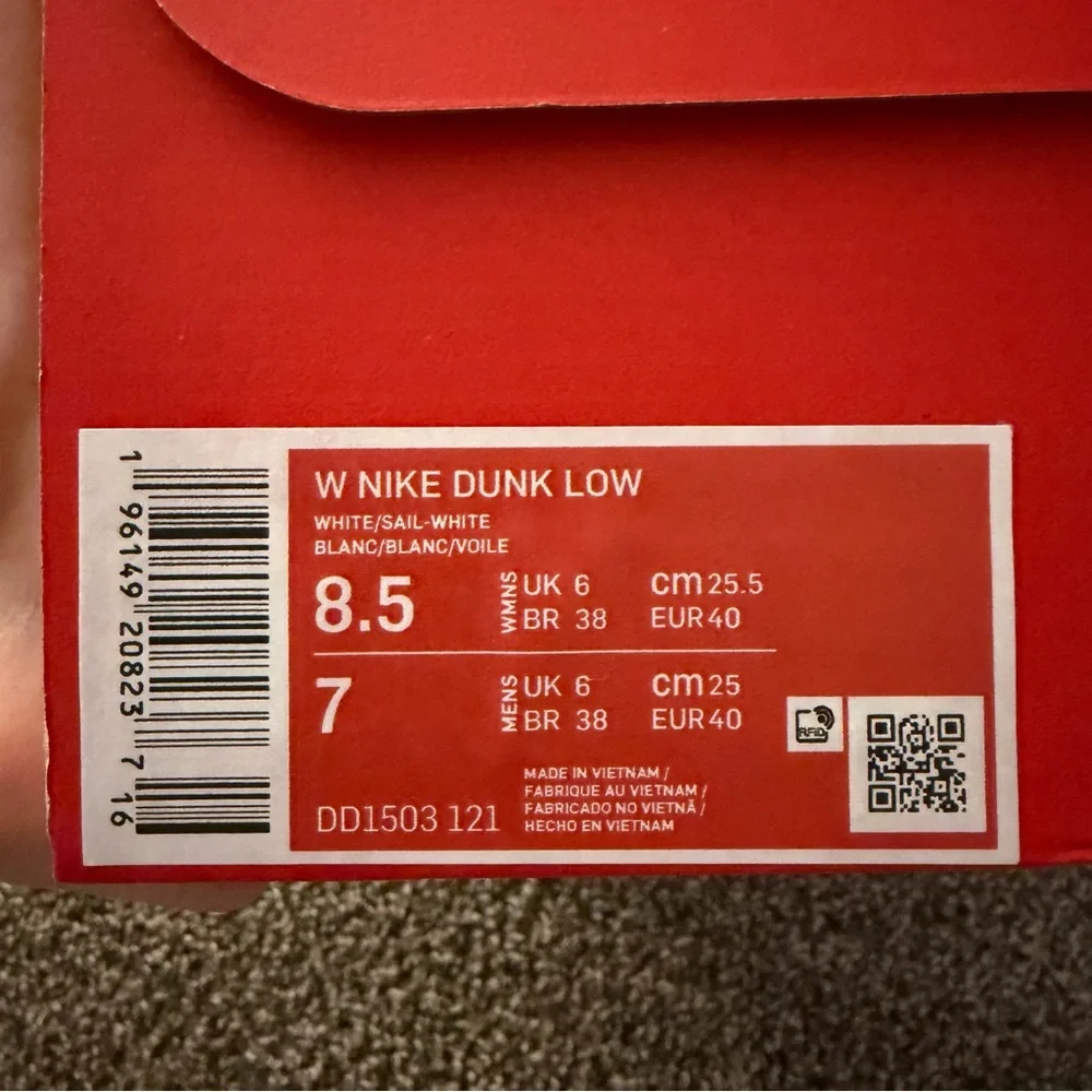 NWT Nike Dunk Low ‘White Sail’ Women’s 8.5 - Picture 9 of 9